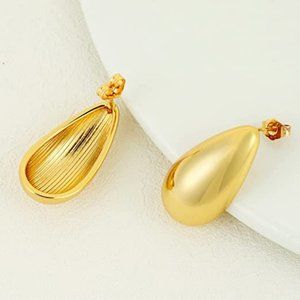 Chunky Gold Hoop Earrings for Women, Lightweight Teardrop Hoops Earrings